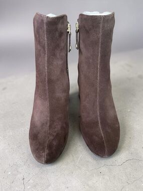 Isaac Mizrahi KAYLN Suede Wedge Bootie Size 8M